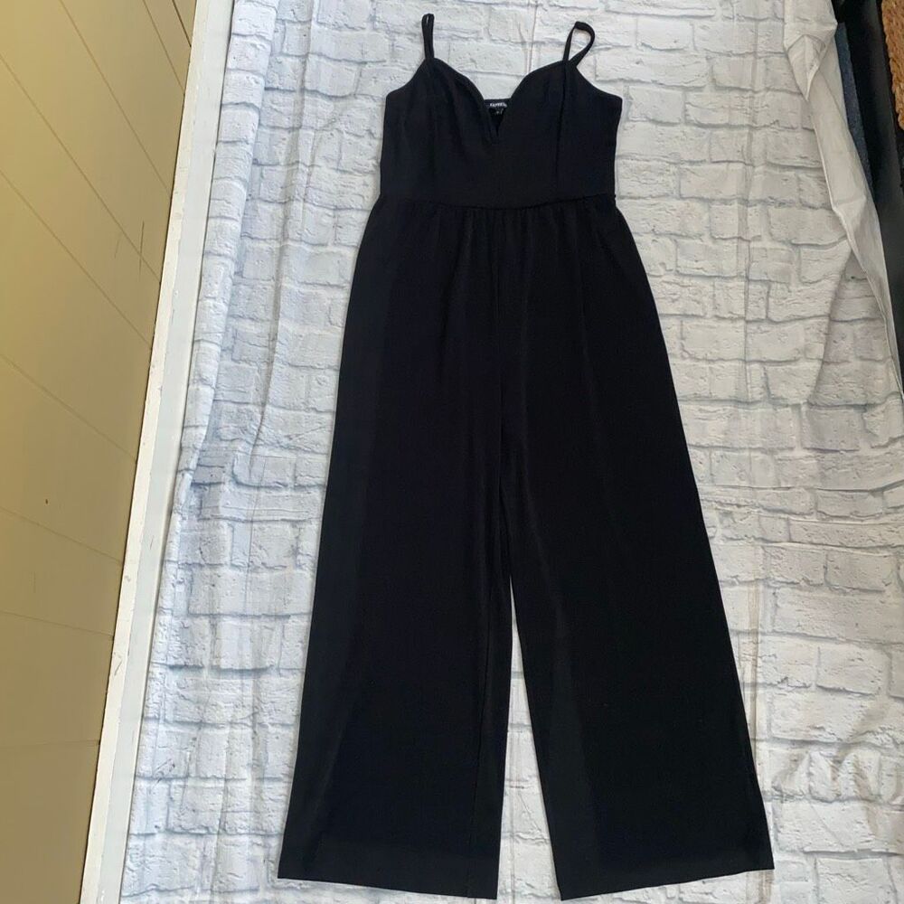 Express women L v-cut spaghetti strap wide leg jumpsuit black